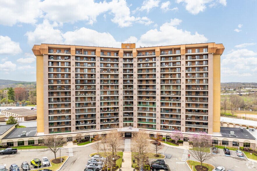 More Photos Of 2000 Valley Forge Cir, King Of Prussia Apartments For Sale