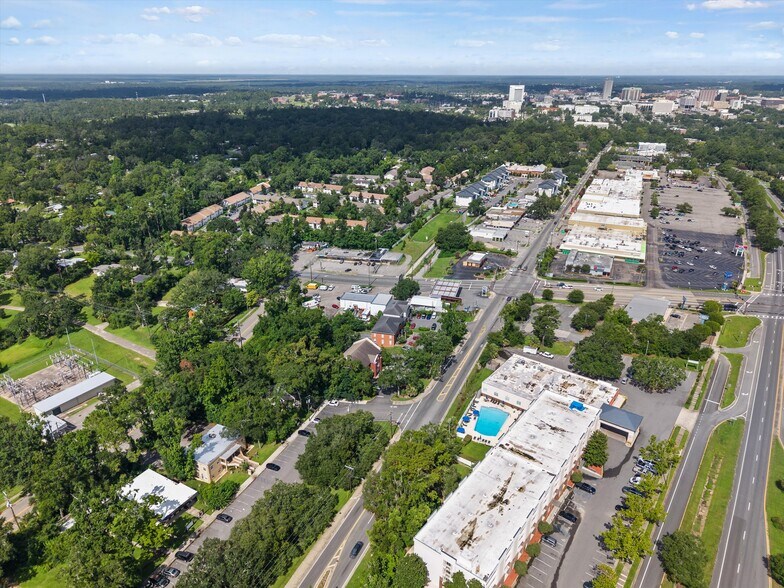 More Photos Of 1355 E Lafayette St, Tallahassee Veterinarian Kennel For Sale