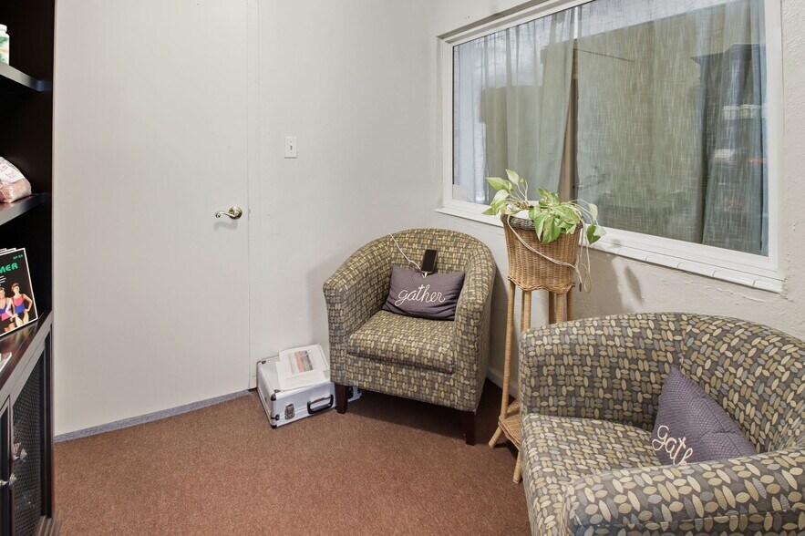 More Photos Of 1345 Kipling St, Lakewood Office For Sale