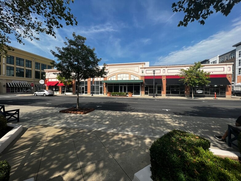 More Photos Of 3130-3150 Allainby Way, Hampton General Retail For Lease