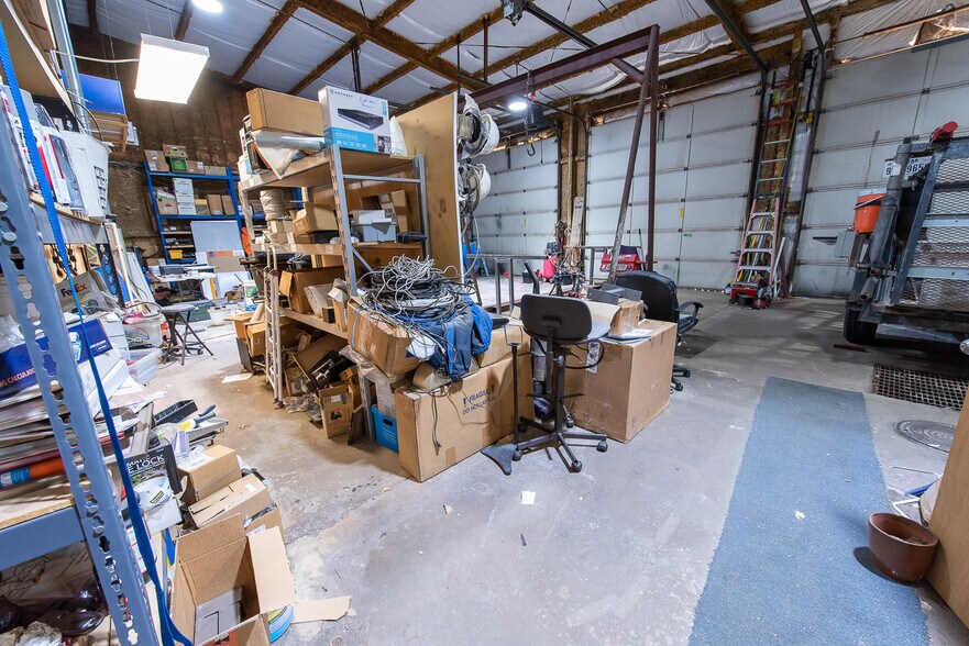 More Photos Of 1211 Lamar St, Sweetwater Flex For Sale