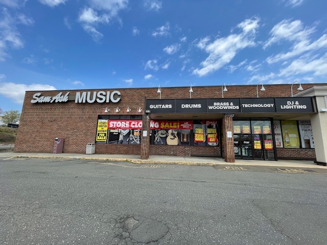 Primary Photo Of 95 Amity Rd, New Haven General Retail For Sale