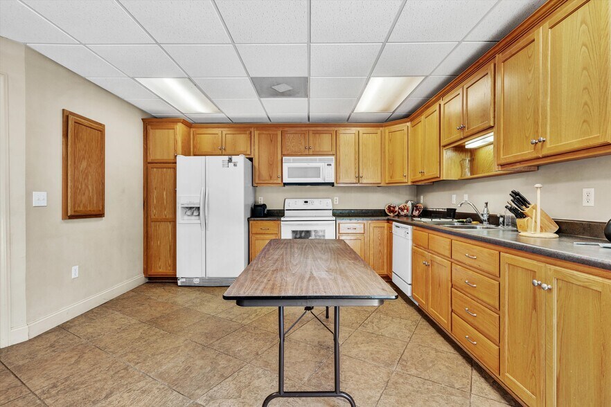 More Photos Of 180 Amt Tech Dr, Rocky Mount Medical For Sale