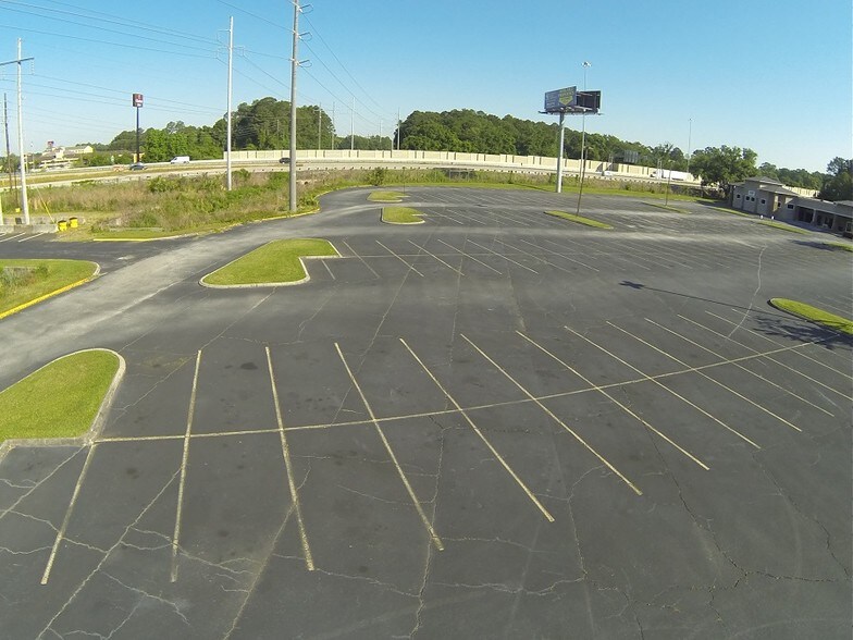 More Photos Of 3003 Scarlett St, Brunswick Office For Lease