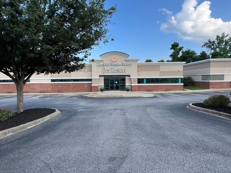 More Photos Of 13300 Magisterial Dr, Louisville Veterinarian Kennel For Lease