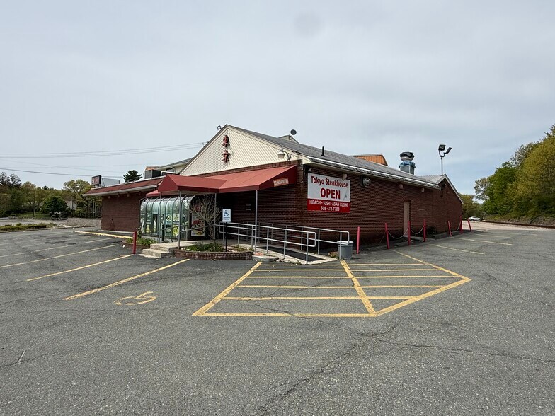 More Photos Of 121 Depot St, Milford Restaurant For Sale