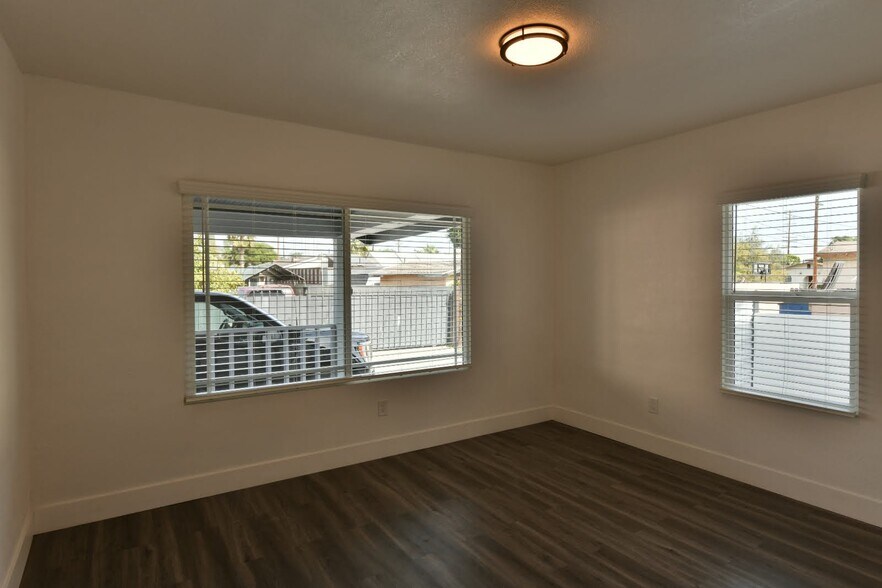 More Photos Of 6221 Corona Ave, Bell Apartments For Sale