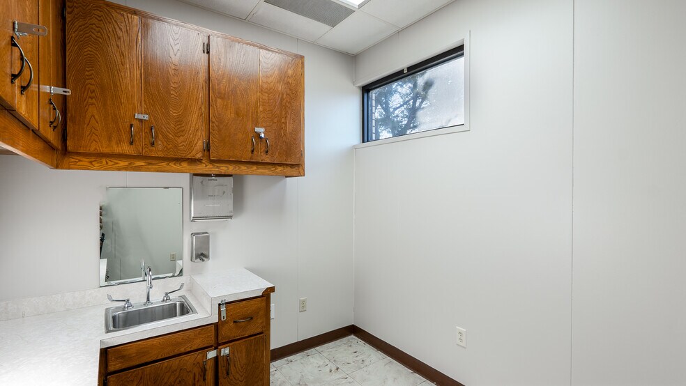 More Photos Of 1201 Briarcrest Dr, Bryan Medical For Sale