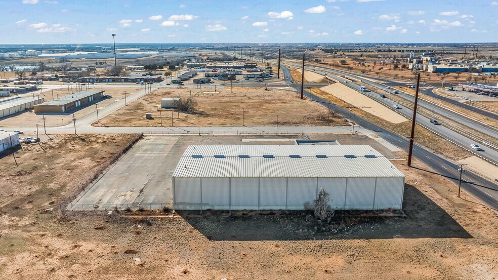 More Photos Of 2307 N Tx-289-loop, Lubbock Truck Terminal For Sale
