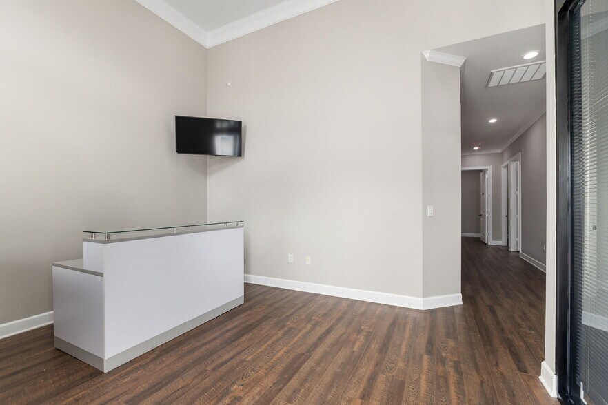More Photos Of 2043 N Mason Rd, Katy Loft Creative Space For Sale