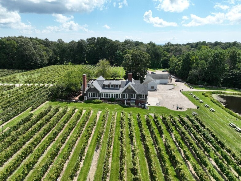 More Photos Of 115 Cow Hill Rd, Clinton Winery Vineyard For Sale