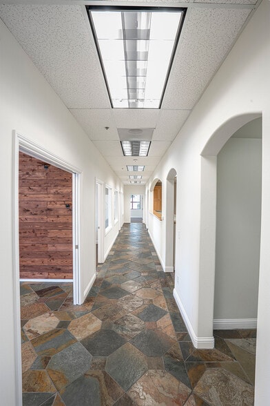 More Photos Of 7975 Cameron Dr, Windsor Warehouse For Sale