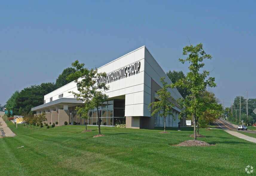 More Photos Of 1560-1588 Smizer Station Rd, Fenton Medical For Lease
