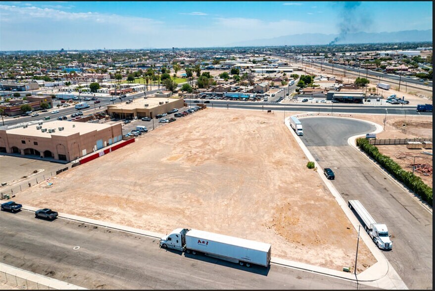 More Photos Of 320 Arguelles Street, Calexico Land For Sale