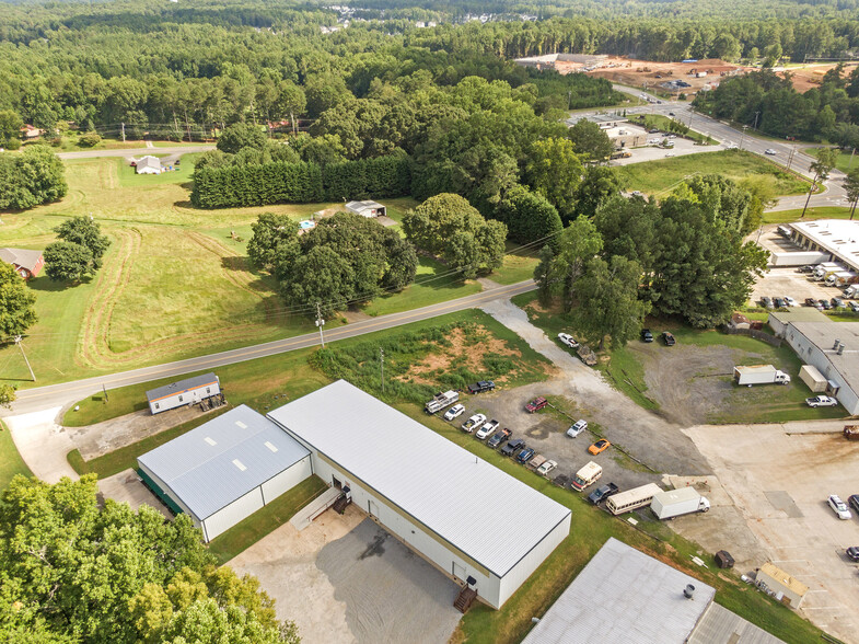 More Photos Of 3795 Evans Rd, Cumming Warehouse For Lease