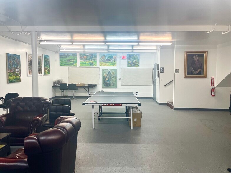 More Photos Of 8212-8214 San Fernando Rd, Sun Valley Light Distribution For Sale