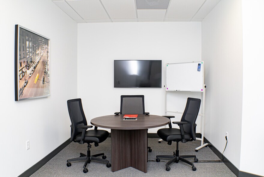 More Photos Of 500 N Central Expy, Plano Coworking Space