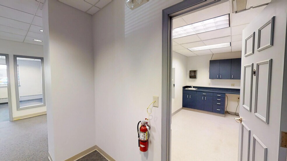 More Photos Of 20220 Center Ridge Rd, Rocky River Medical For Lease