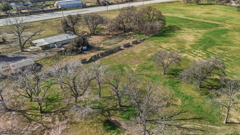More Photos Of 2311 Fort Worth Hwy, Weatherford Land For Sale