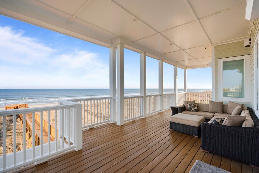 More Photos Of 312 Carolina Beach Ave N, Carolina Beach Office For Sale