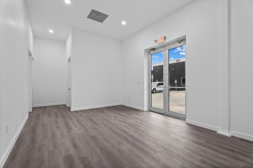 More Photos Of 26605 Cook Field Rd, Katy Light Distribution For Lease