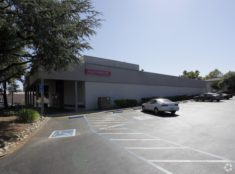 Primary Photo Of 6705 Fair Oaks Blvd, Carmichael Bank For Lease