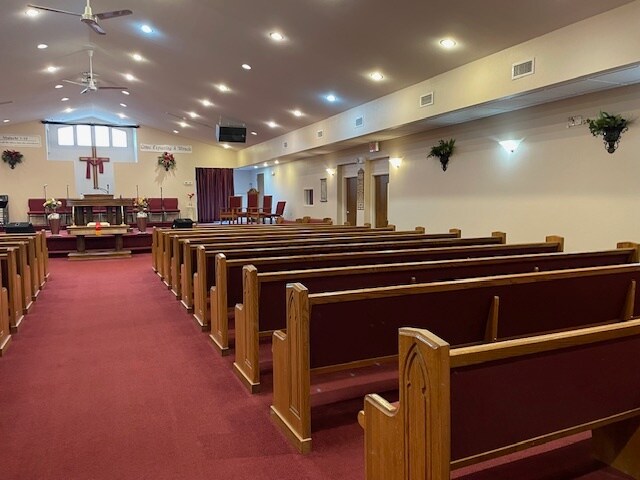 More Photos Of 901 N Prospect Ave, Springfield Freestanding For Sale