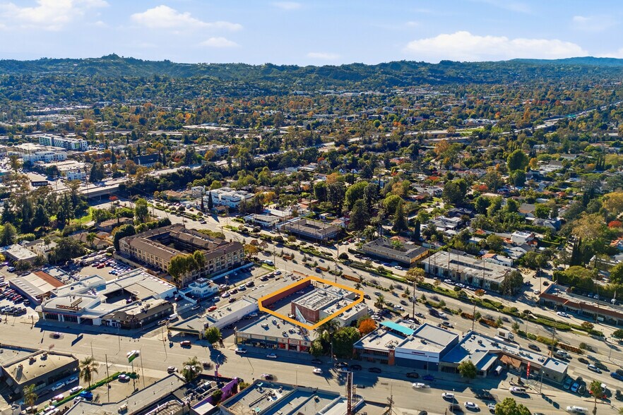More Photos Of 4716 Vineland Ave, North Hollywood Loft Creative Space For Lease