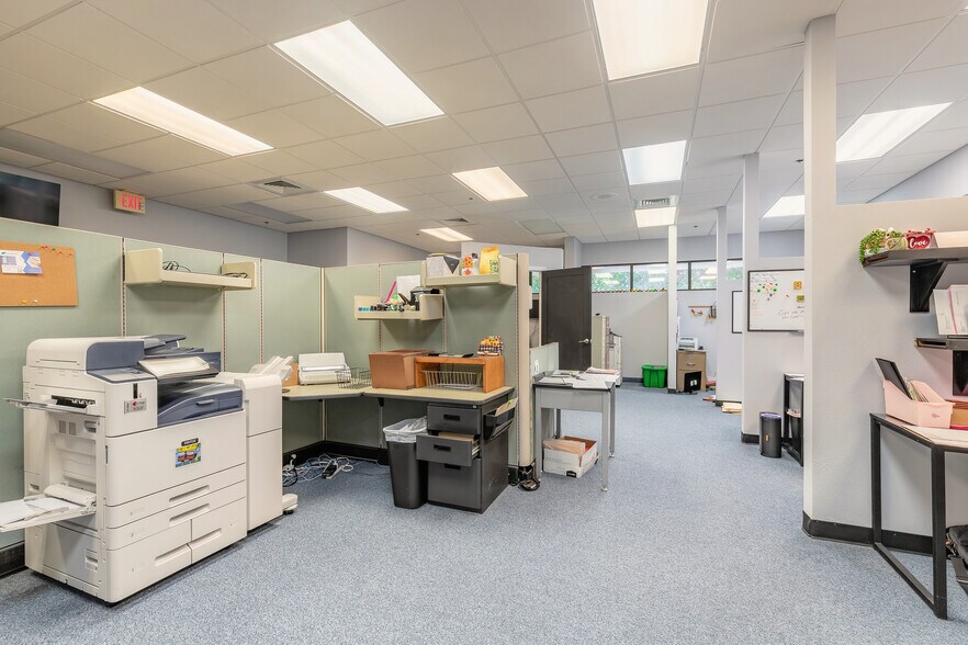 More Photos Of 2650 N Dixie Fwy, New Smyrna Beach Office For Sale