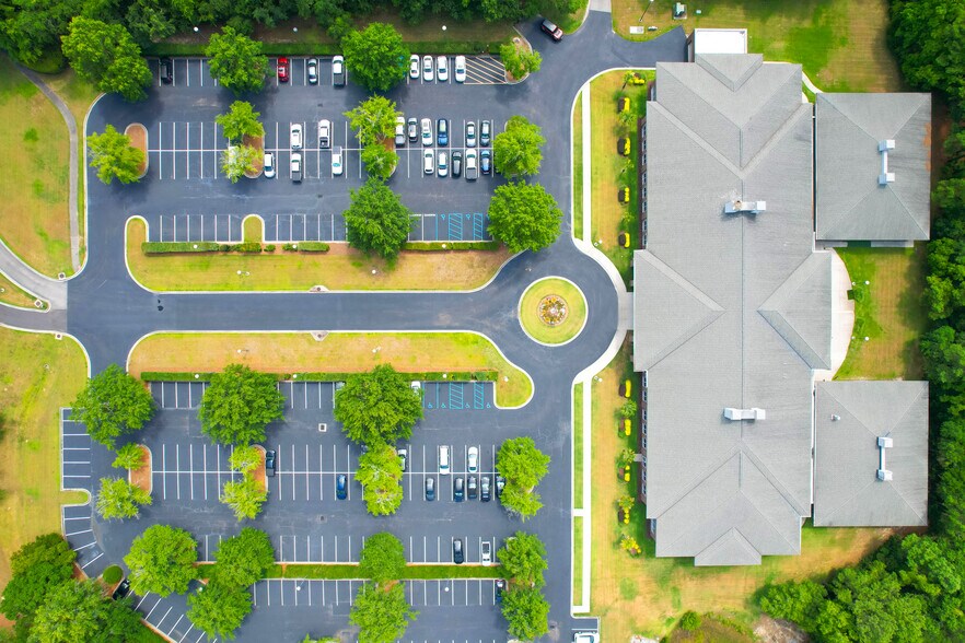 More Photos Of 146 Fairchild St, Charleston Office For Lease