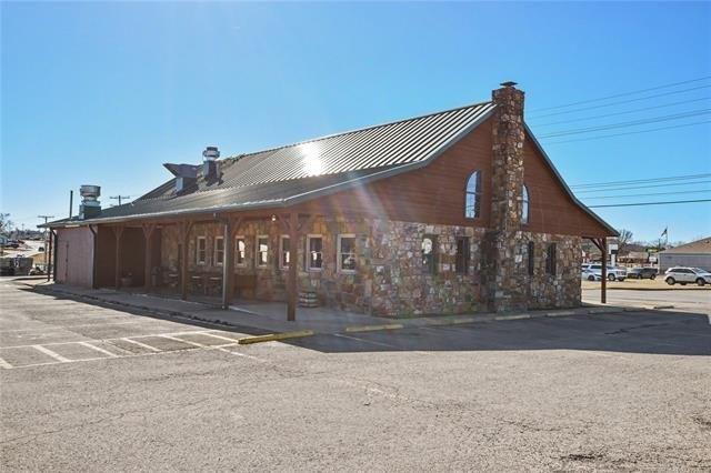 More Photos Of 1403 S Park Hill Rd, Tahlequah Restaurant For Sale