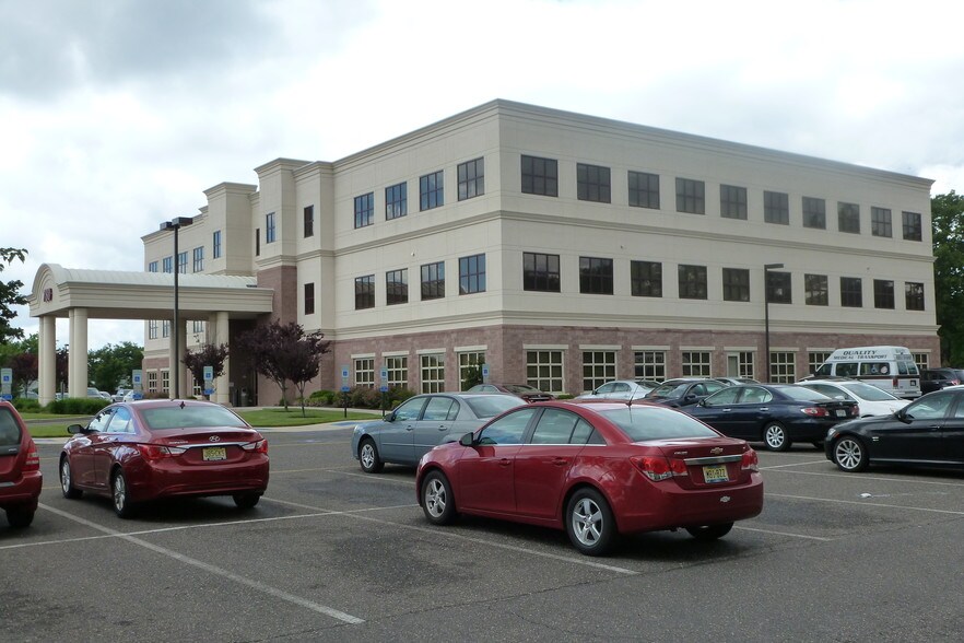 More Photos Of 780 Route 37 W, Toms River Medical For Lease