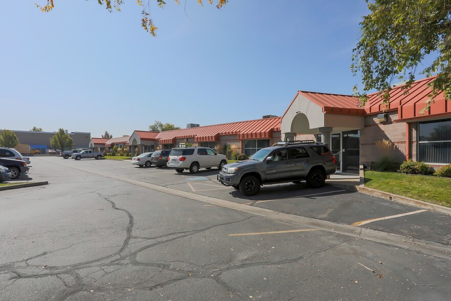 More Photos Of 1751 Alexander St, West Valley Coworking Space