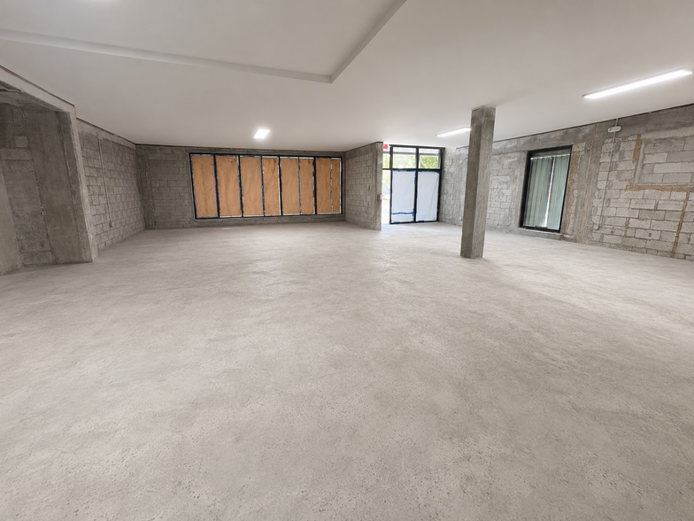 More Photos Of 1820 SW 3rd Ave, Miami Freestanding For Lease