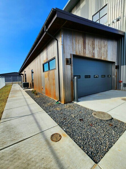 More Photos Of 3209 Gulfstream Rd, Hayden Industrial For Sale