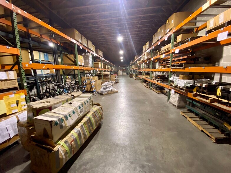 More Photos Of 21 N 12th St, Belleville Industrial For Sale