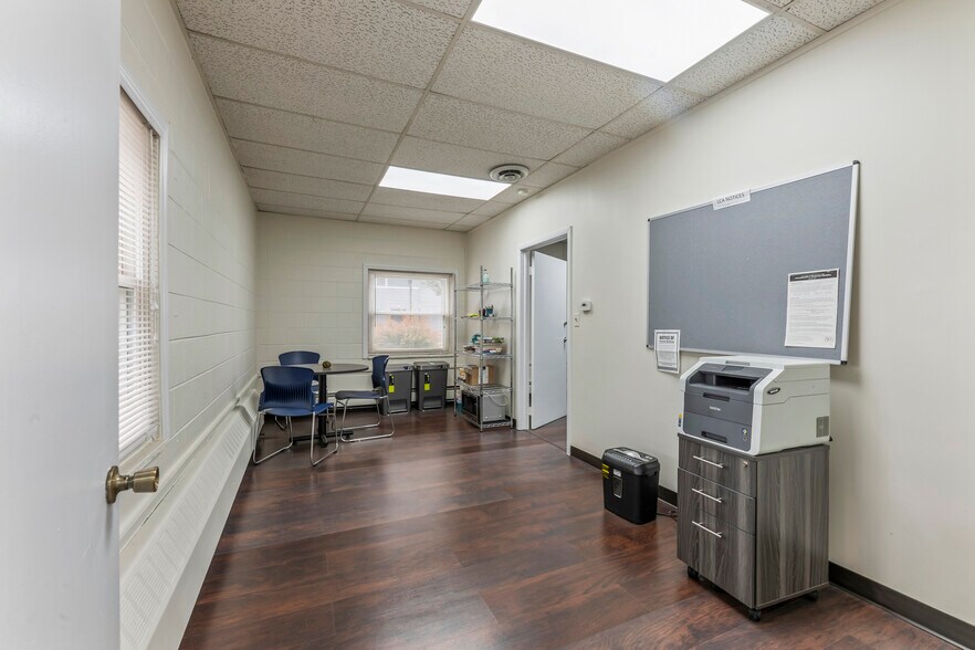 More Photos Of 37 Station Dr, Princeton Junction Office For Sale