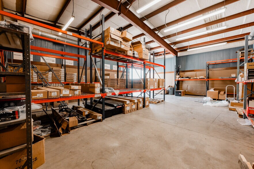 More Photos Of 2500 E 8th St, Odessa Auto Repair For Sale