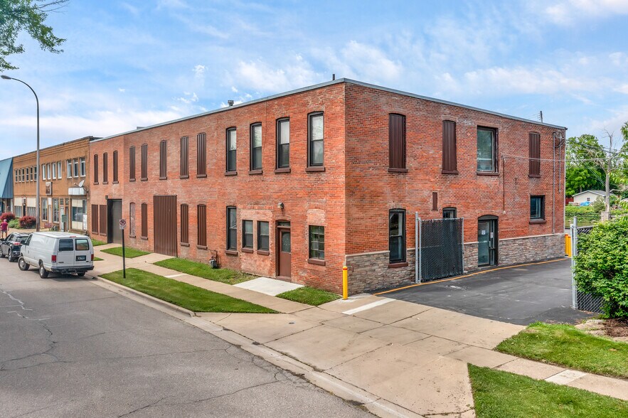 More Photos Of 425 E Front St, Monroe Manufacturing For Lease