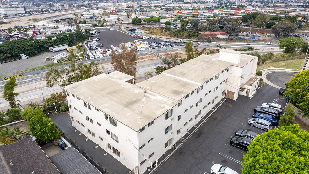 More Photos Of 571 Fairview Ave, Los Angeles Apartments For Sale