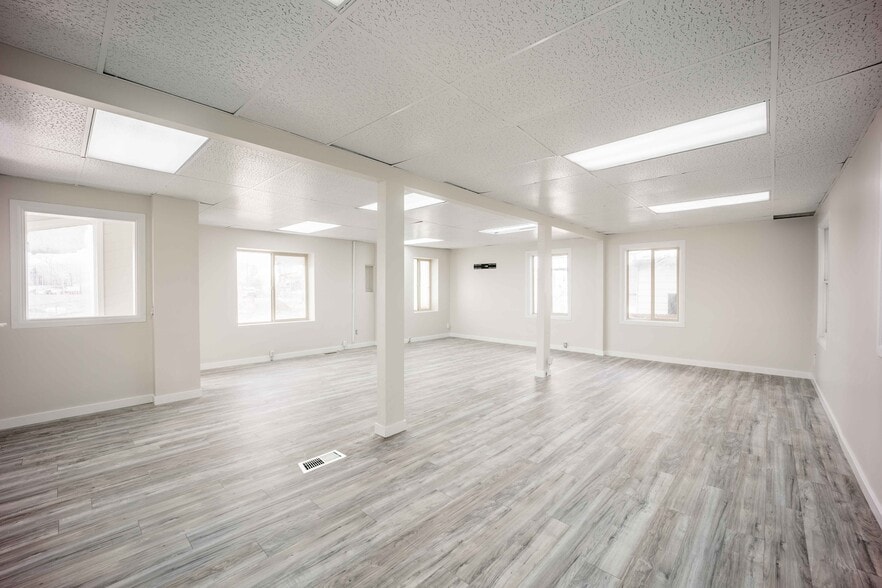 More Photos Of 3841 S Highland Dr, Salt Lake City Freestanding For Lease