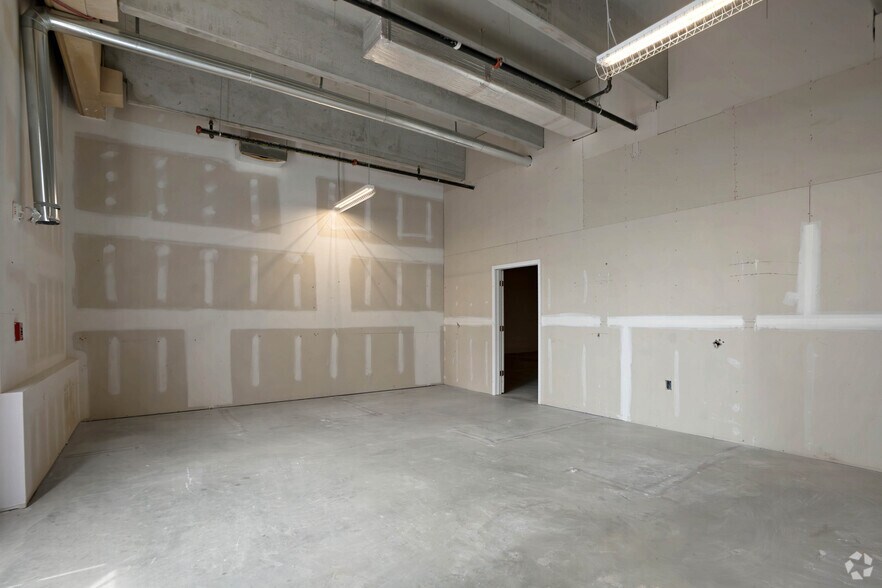 More Photos Of 7730 Harkins Rd, Lanham Apartments For Lease