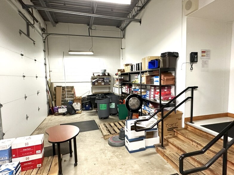 More Photos Of 2202 Harlem Rd, Loves Park Office For Sale