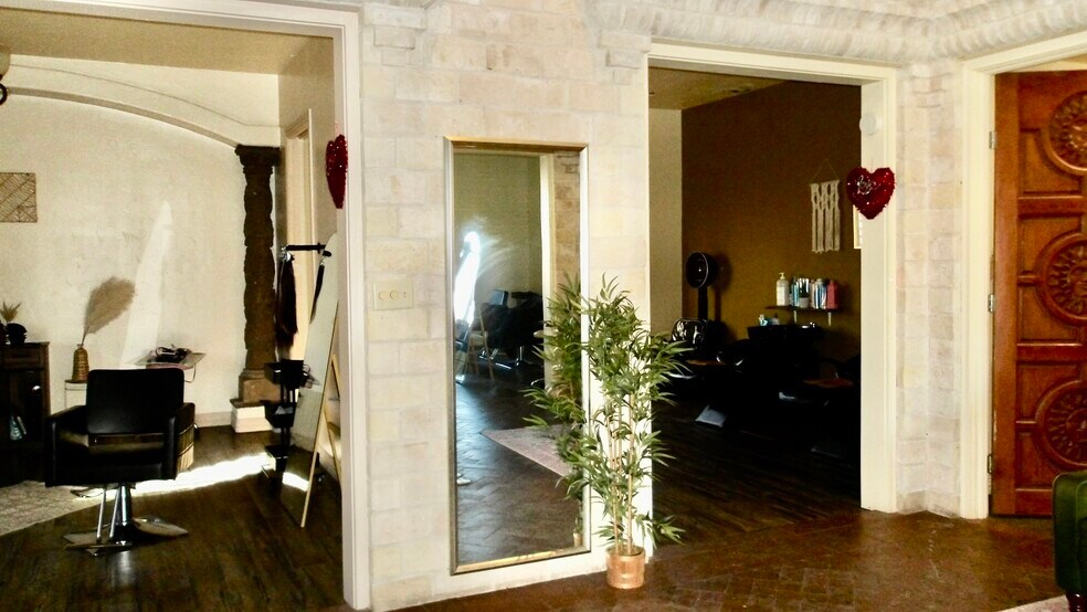 More Photos Of 1906A E Tyler, Harlingen Office For Sale