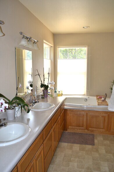 More Photos Of 552-395 Roberts Drive, Mcarthur Land For Sale