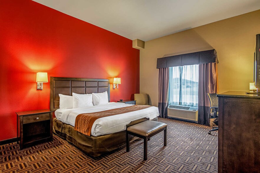 More Photos Of 3420 S Broadway, Minot Hotel For Sale