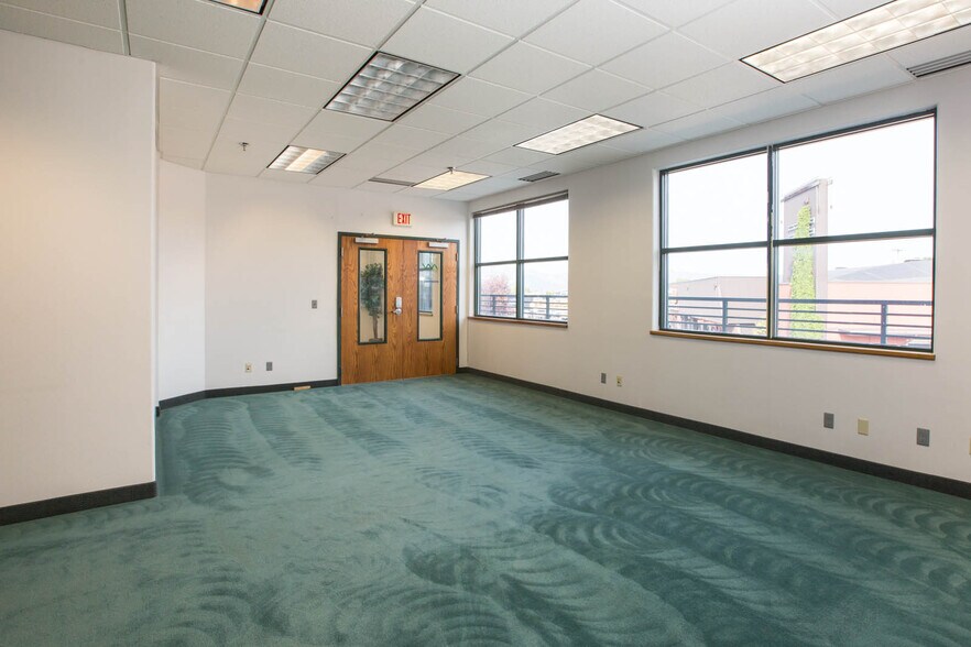 More Photos Of 910 Brooks St, Missoula Office Residential For Lease