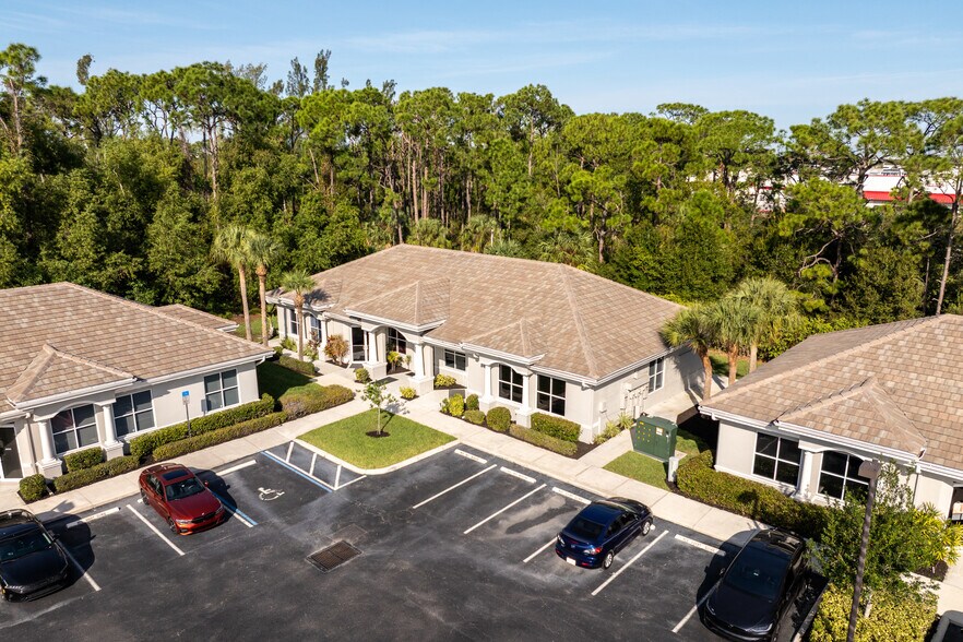 More Photos Of 13730 Cypress Terrace Cir, Fort Myers Medical For Sale