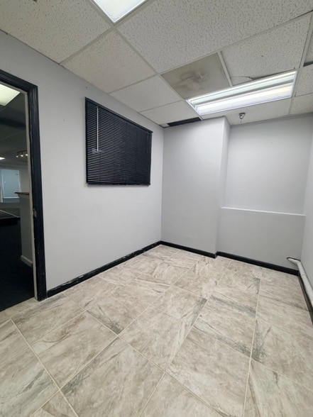 More Photos Of 6254 Memorial Dr, Stone Mountain Storefront Retail Office For Lease