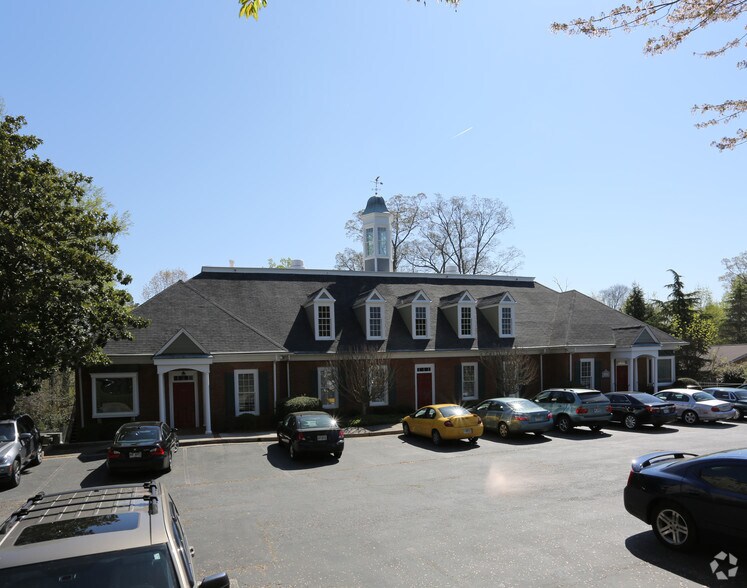 Primary Photo Of 505 Irvin Ct, Decatur Medical For Lease